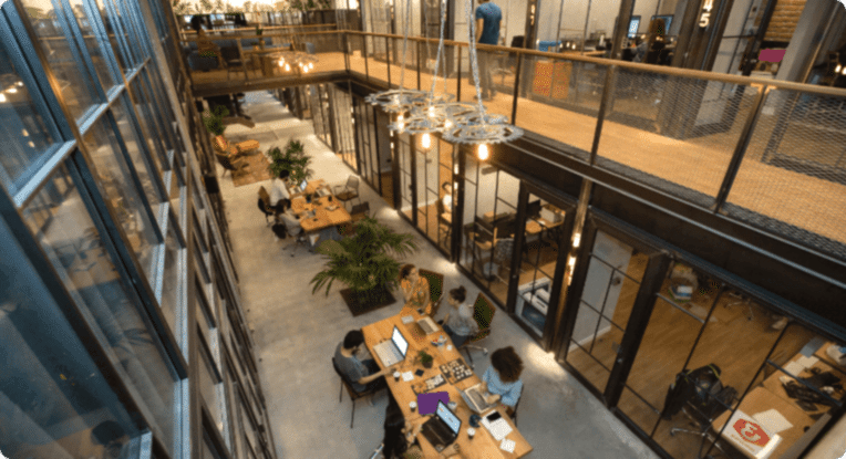 Kolektiflilerle bir arada, en tutkulu ve ilham veren çalışma deneyimini paylaş.