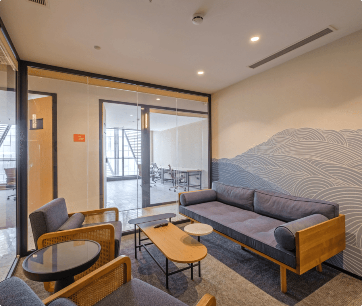 Çağlayan Metro durağına bir dakikalık mesafede merkezi lokasyonumuz!